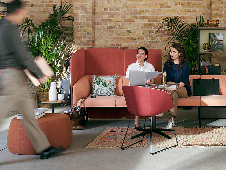 The hybrid office of the future: flexibility, work-life blend and ...