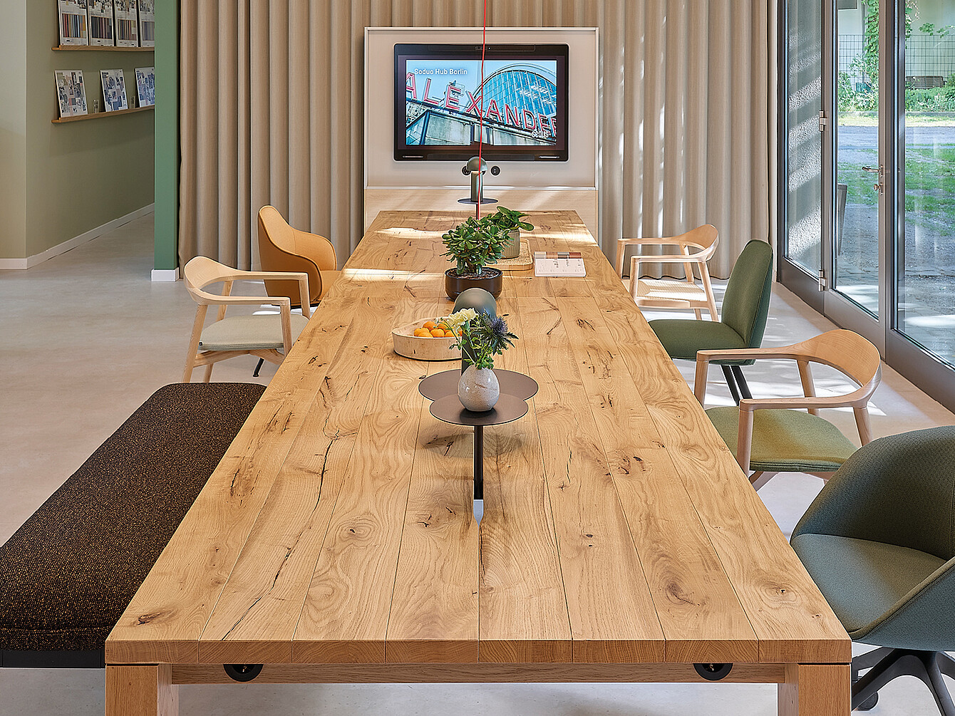 team table Sedus Showroom Berlin
