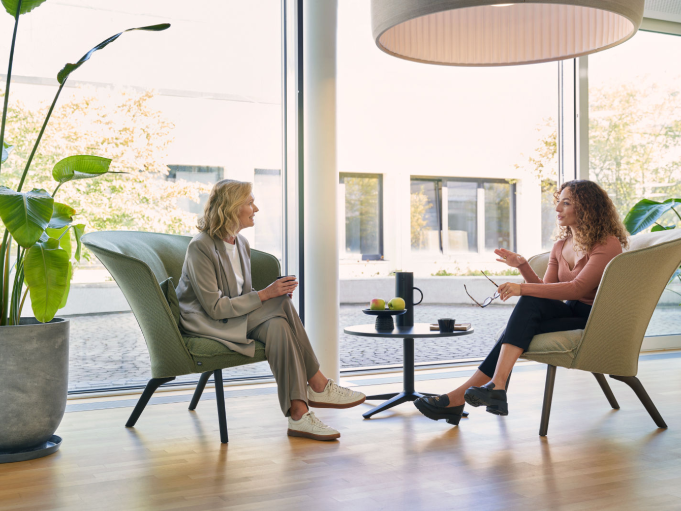 Two colleagues in conversation