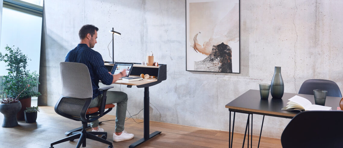 Sedersi correttamente in ufficio è possibile, con il sostegno lombare!